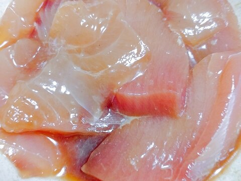 マグロのトロとワラサの漬け